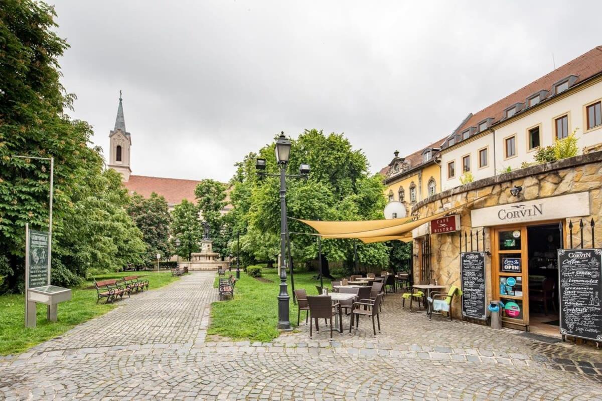 Castle View - New - Romantic Budapeste Exterior foto